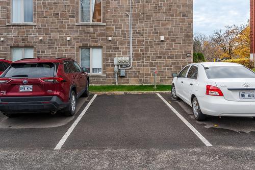 Parking - 2476 Boul. Lebourgneuf, Québec (Les Rivières), QC - Outdoor