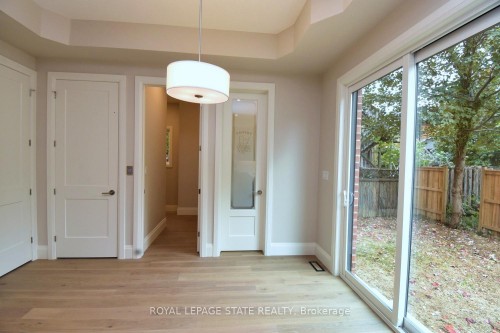 279 Hess Street S, Hamilton, ON - Indoor Photo Showing Other Room