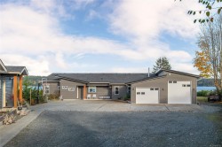 3885 Discovery Dr  Campbell River, BC V9W 4X5