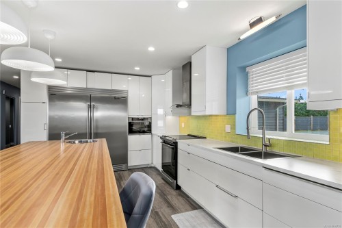 3885 Discovery Dr, Campbell River, BC 