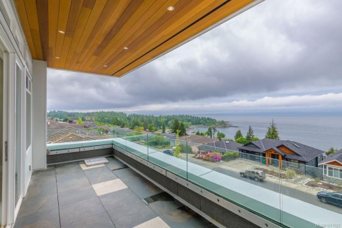 3887 Gulfview Dr, Nanaimo, BC 