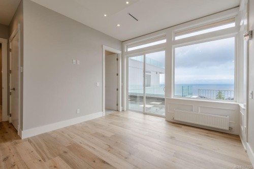 3887 Gulfview Dr, Nanaimo, BC 