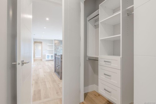 3887 Gulfview Dr, Nanaimo, BC 