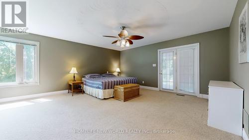18770 Leslie Street, East Gwillimbury, ON - Indoor Photo Showing Bedroom