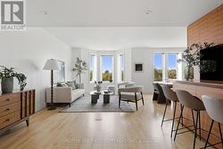 408 - 385 BRUNSWICK AVENUE  Toronto, ON M5R 3R1