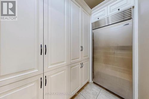 63 Grayfield Drive, Whitchurch-Stouffville, ON - Indoor Photo Showing Other Room