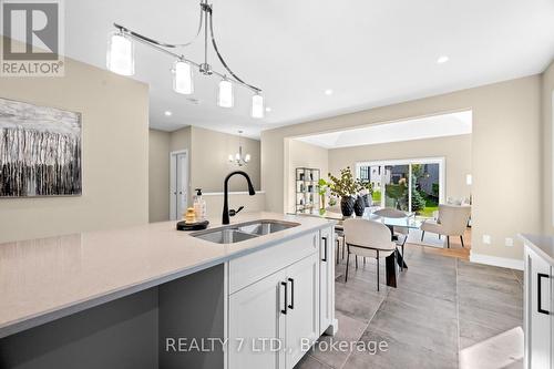 566 Old Course Trail, Welland, ON - Indoor Photo Showing Kitchen With Double Sink