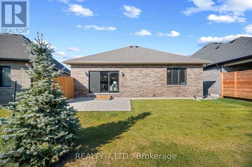 566 Old Course Trail, Welland, ON - Outdoor