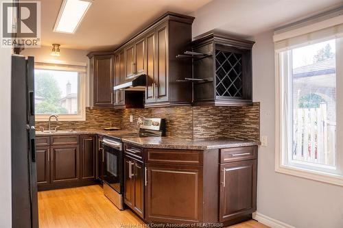 56 Quail Ridge Crescent, London, ON - Indoor Photo Showing Kitchen