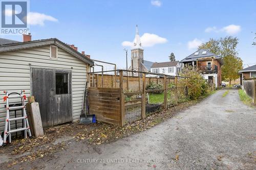 201 Romaine Street, Peterborough (Otonabee Ward 1), ON - Outdoor
