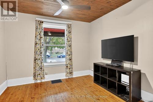201 Romaine Street, Peterborough (Otonabee Ward 1), ON - Indoor Photo Showing Other Room