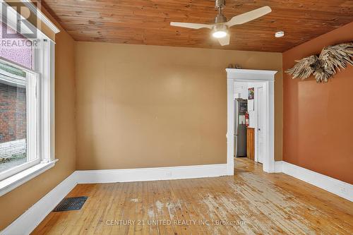 201 Romaine Street, Peterborough (Otonabee Ward 1), ON - Indoor Photo Showing Other Room