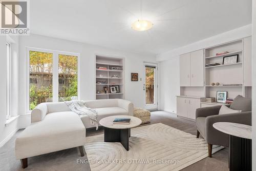 29 Aylmer Avenue, Ottawa, ON - Indoor Photo Showing Living Room