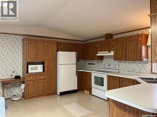 118 2 Avenue E, Lafleche, SK 