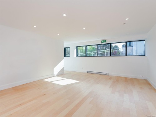 109-1105 Pandora Ave, Victoria, BC 