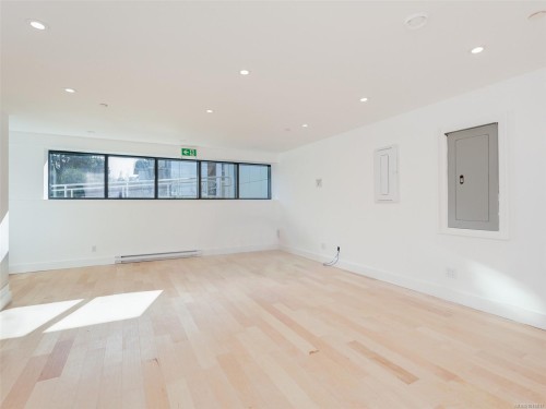 109-1105 Pandora Ave, Victoria, BC 