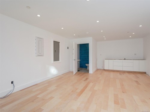 109-1105 Pandora Ave, Victoria, BC 