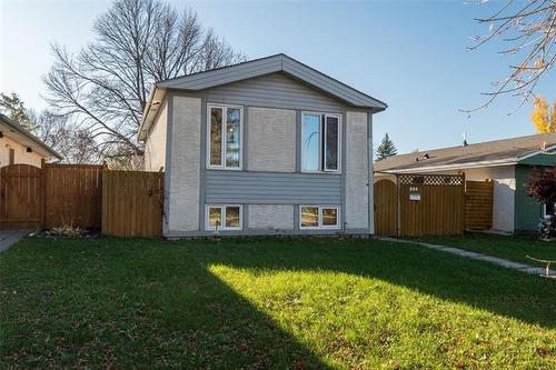 304 Le Maire ST  Winnipeg, MB R3V 1P9