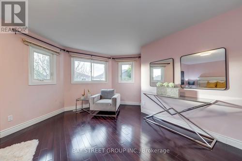 336 Wendron Crescent, Mississauga, ON - Indoor