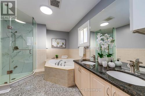 336 Wendron Crescent, Mississauga, ON - Indoor Photo Showing Bathroom