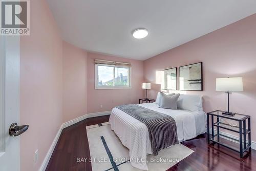 336 Wendron Crescent, Mississauga, ON - Indoor Photo Showing Bedroom