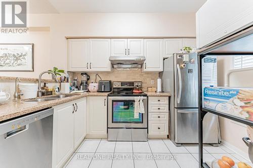 5 - 8 St Moritz Way, Markham, ON - Indoor Photo Showing Kitchen With Double Sink