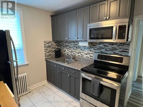 191 Broadway Street, Mississauga, ON - Indoor Photo Showing Kitchen
