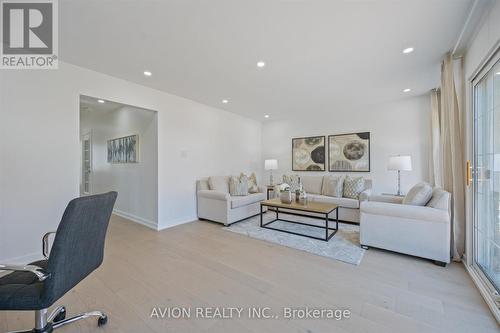 1397 Highgate Court, Oakville, ON - Indoor