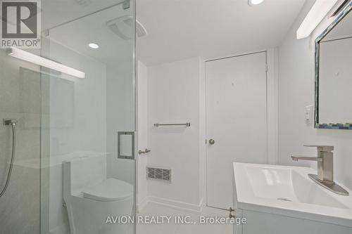 1397 Highgate Court, Oakville, ON - Indoor Photo Showing Bathroom