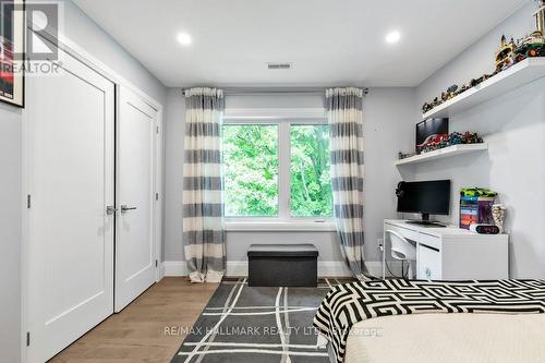 3 Averdon Crescent, Toronto, ON - Indoor