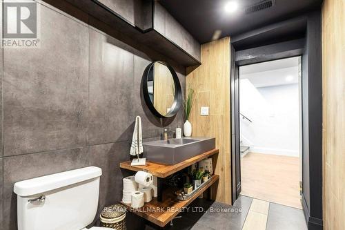 3 Averdon Crescent, Toronto, ON - Indoor Photo Showing Bathroom