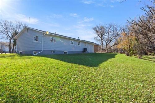 39 St Viateur Ave, Otterburne, MB 