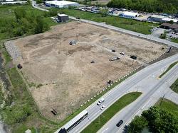 B-5255 Av. Pierre-Dansereau  Salaberry-De-Valleyfield, QC J6S 6A2