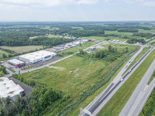 Photo aérienne - B-5255 Av. Pierre-Dansereau, Salaberry-De-Valleyfield, QC 