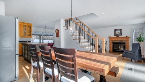 Salle à manger - 73Z Route 255, Kingsey Falls, QC - Indoor With Fireplace