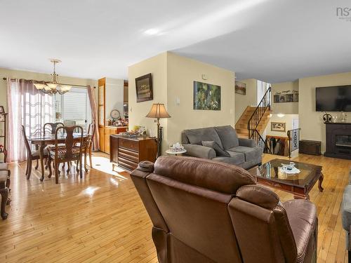 4 Kingsmere Court, Timberlea, NS 