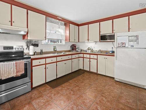 4 Kingsmere Court, Timberlea, NS 