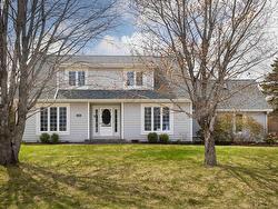 40 Bardin Crescent  Charlottetown, PE C1E 1N2