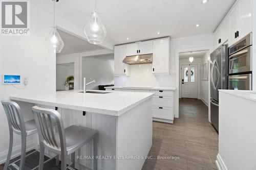 265 Snowden Road, Oakville, ON - Indoor Photo Showing Kitchen With Upgraded Kitchen