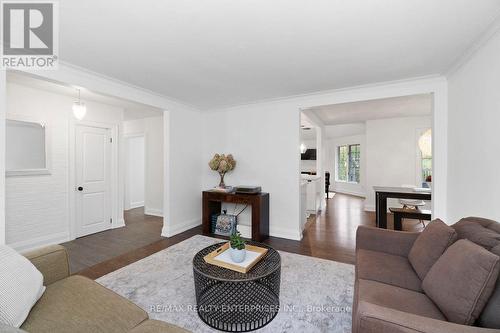 265 Snowden Road, Oakville, ON - Indoor Photo Showing Living Room