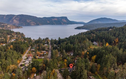 1156 Maple Bay Rd, Duncan, BC 