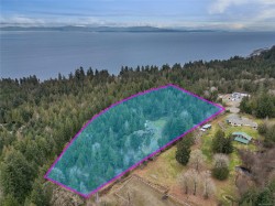 300 BONSAI Pl  Qualicum Beach, BC V9K 2A6
