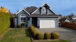 2535 Larkspur Dr  Duncan, BC V9L 5G7