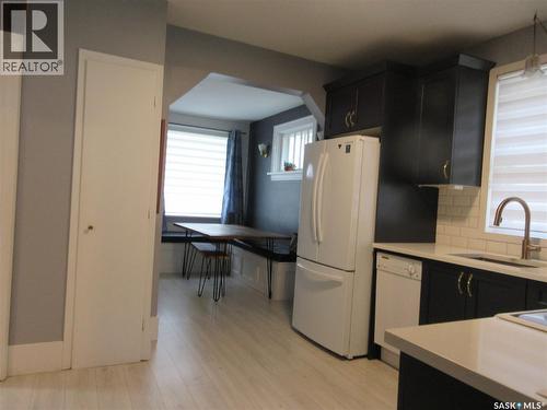2212 Wallace Street, Regina, SK - Indoor Photo Showing Kitchen
