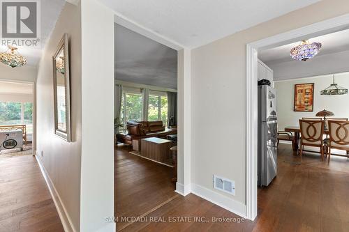 415 Country Club Crescent, Mississauga, ON - Indoor Photo Showing Other Room