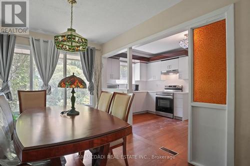 415 Country Club Crescent, Mississauga, ON - Indoor Photo Showing Dining Room
