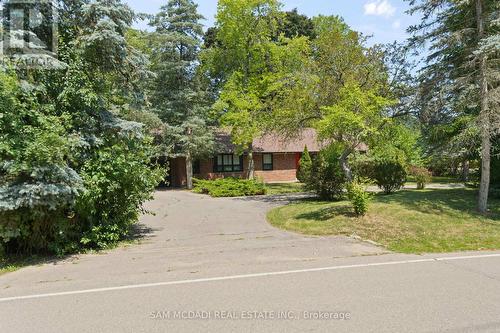 415 Country Club Crescent, Mississauga, ON - Outdoor