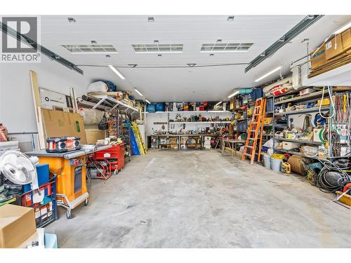 1130 Erickson Street, Creston, BC - Indoor Photo Showing Garage