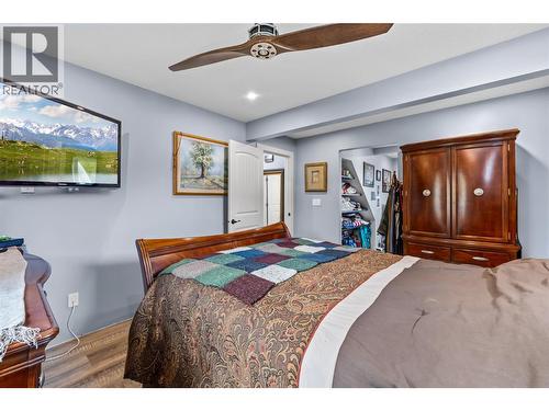 1130 Erickson Street, Creston, BC - Indoor Photo Showing Bedroom