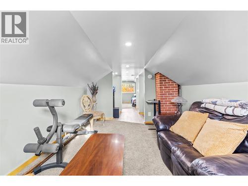 1130 Erickson Street, Creston, BC - Indoor Photo Showing Gym Room